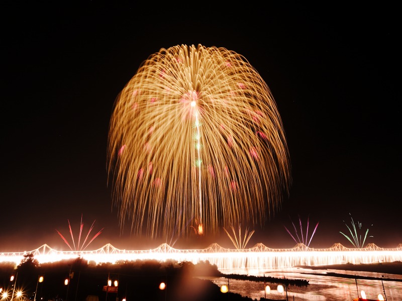 新潟県内は花火大会がすごいんです 15年新潟県内の花火大会情報 オスカーホーム 富山 石川 福井 新潟